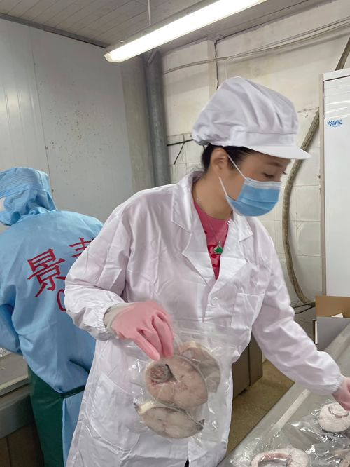 品質至上 超超親臨工廠抽檢，針灸系列嚴把質量關